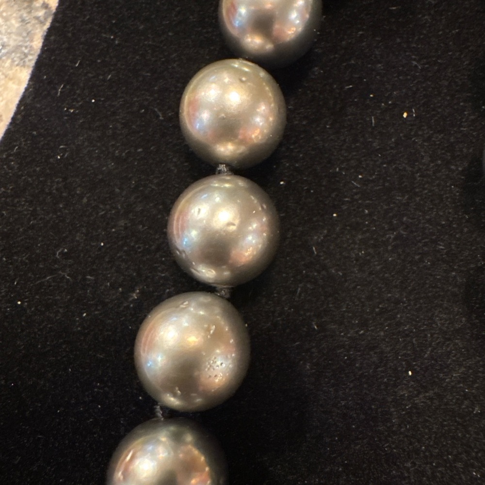 Belle de Mer Tahitian Pearl Necklace 14K White Gold 9-11mm Macy’s Original Tags - Picture 5 of 7